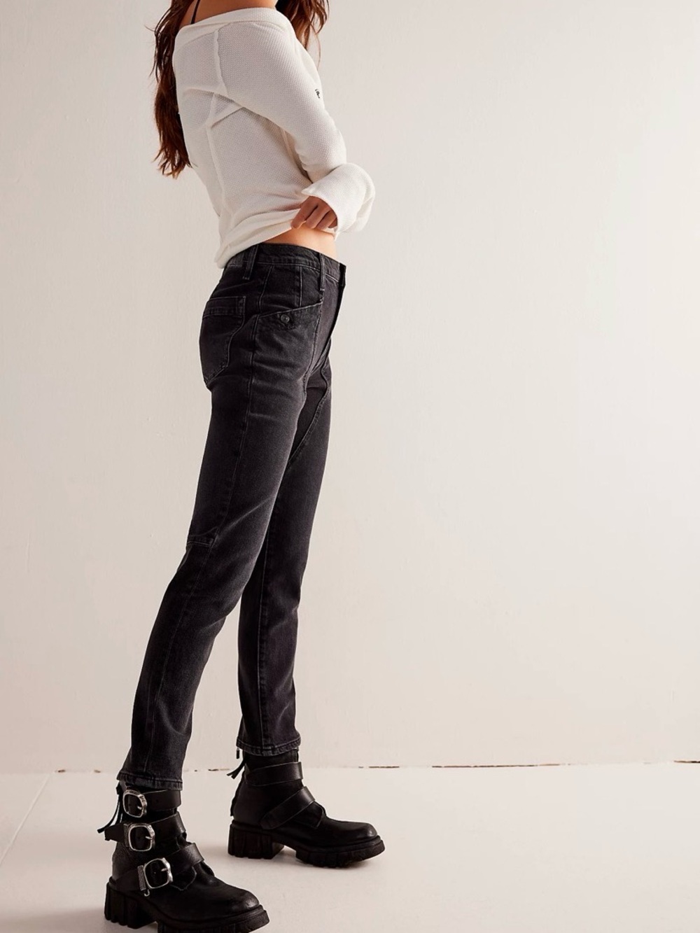WE THE FREE Beacon Mid-rise Slim Crop Jeans 30 Faded Black Stretch Utility NWOT